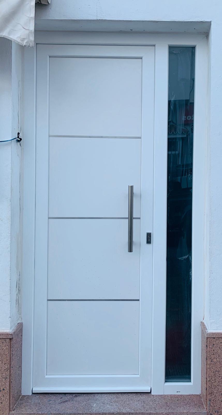 Puerta PVC modelo 4