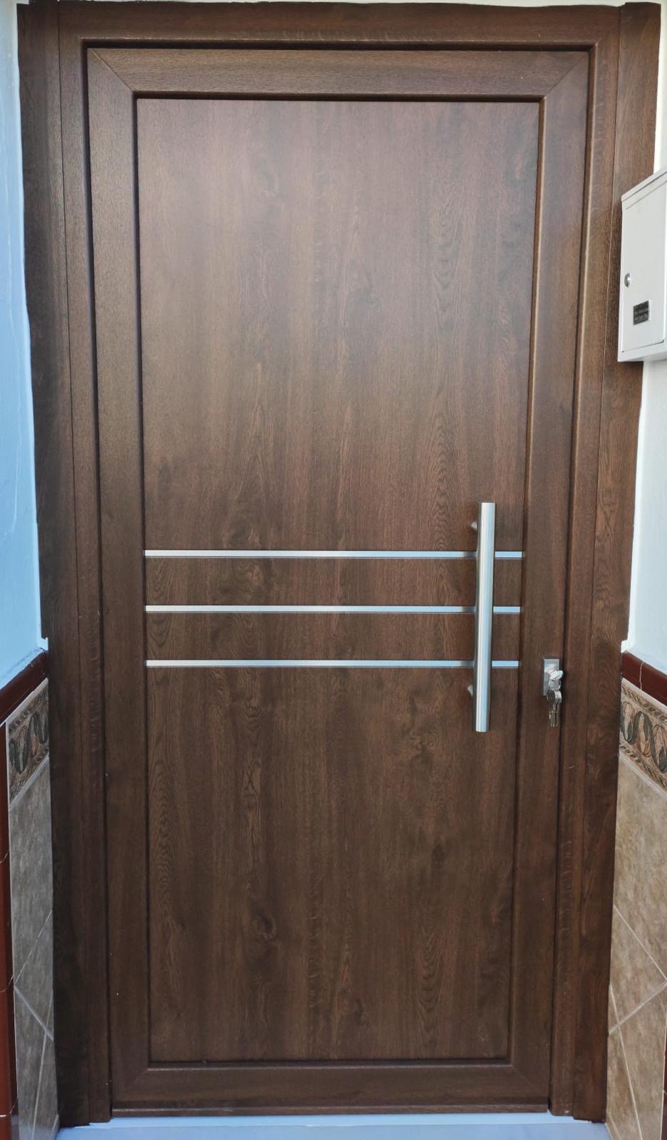 Puerta PVC modelo 5
