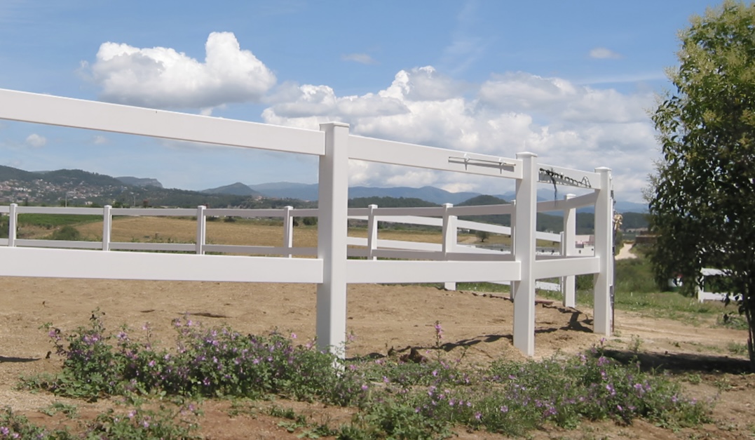 Vallas PVC modelo 4