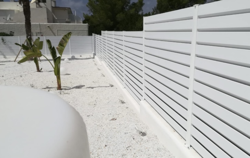 Vallas PVC modelo 6